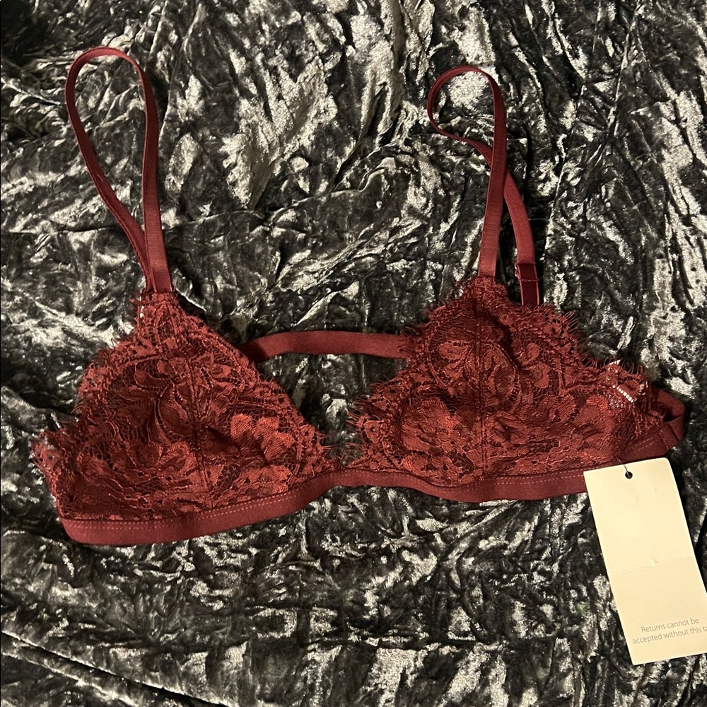 NWT Tobi Lace Bralette